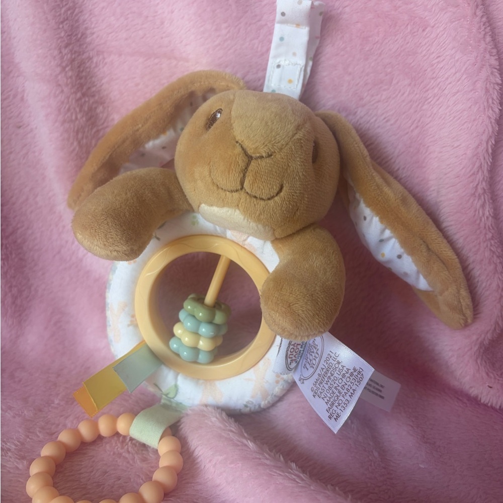 Guess how much I love you rattle baby toy